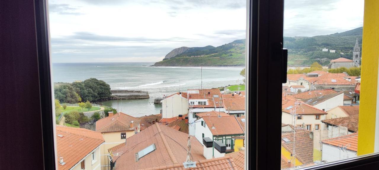 Mundaka Izaro Eye Leilighet Eksteriør bilde