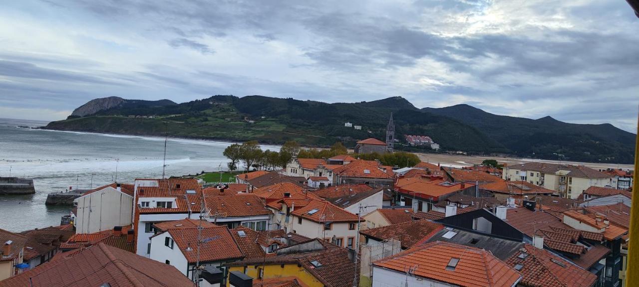 Mundaka Izaro Eye Leilighet Eksteriør bilde