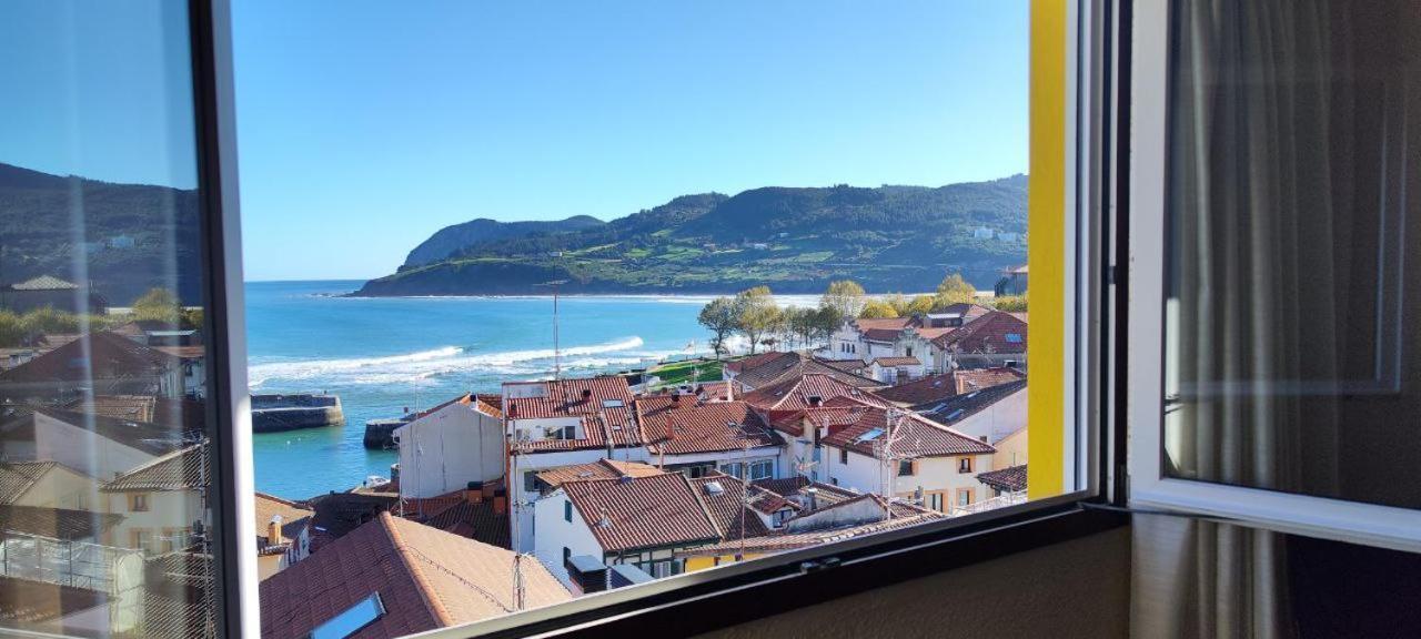 Mundaka Izaro Eye Leilighet Eksteriør bilde